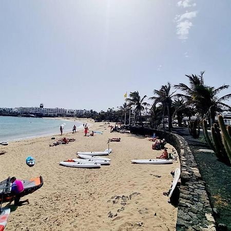 Pequeno Bungalow Firt Line Of The Sea Costa Teguise Exterior photo