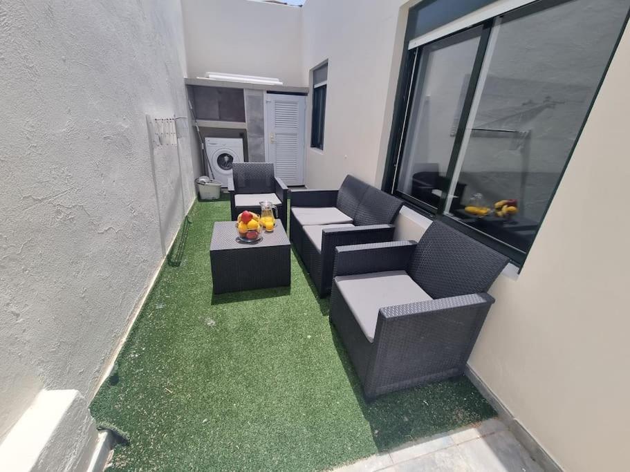 Pequeno Bungalow Firt Line Of The Sea Costa Teguise Exterior photo