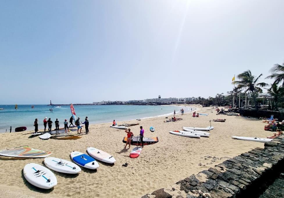 Pequeno Bungalow Firt Line Of The Sea Costa Teguise Exterior photo